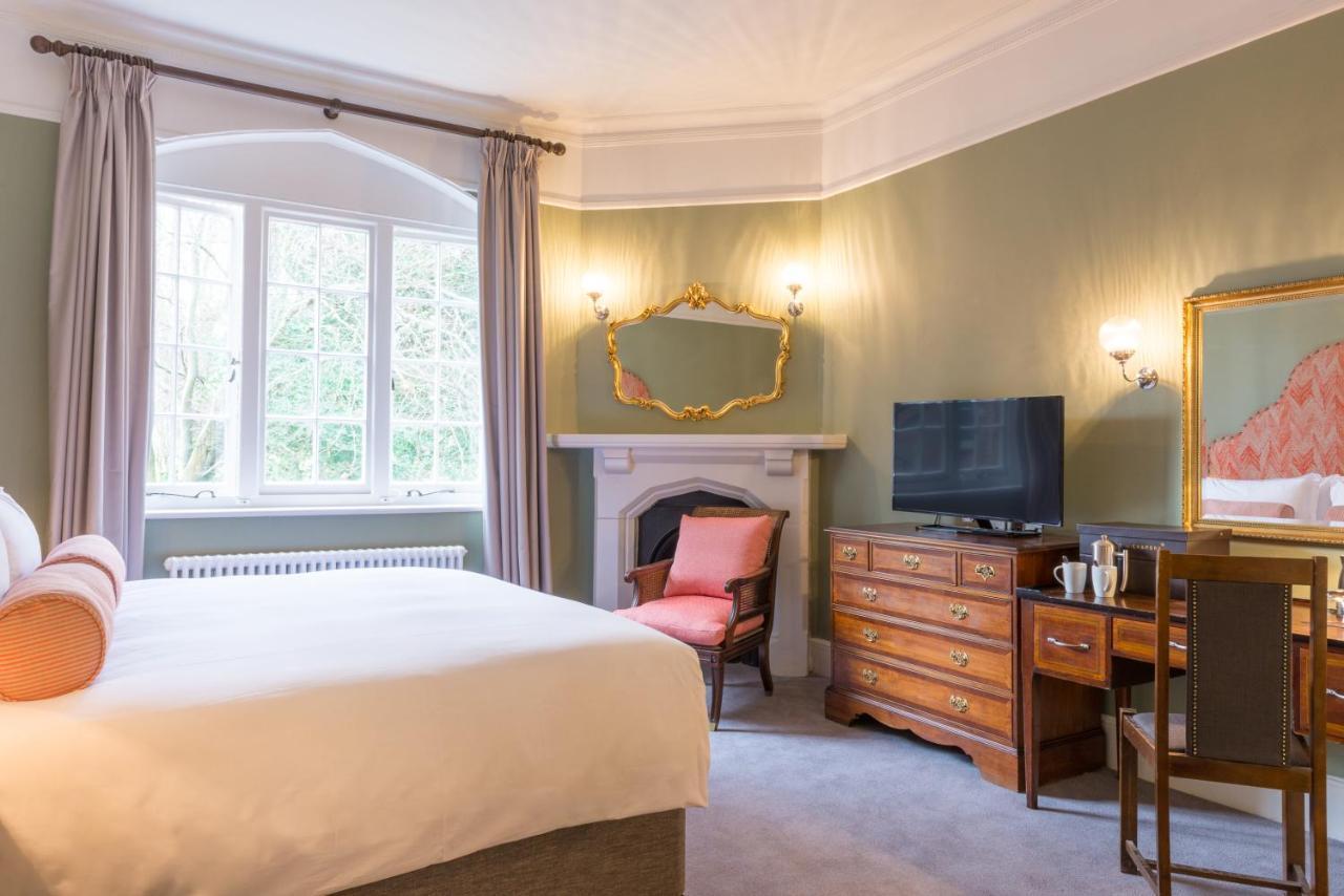 Отель Burley Manor Экстерьер фото